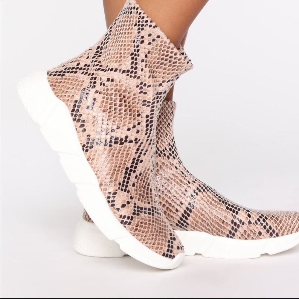 Fashion Nova Sneakers